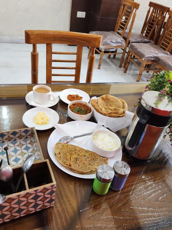 Ambe By Ambience Delhi Igi Airport 3* New Delhi