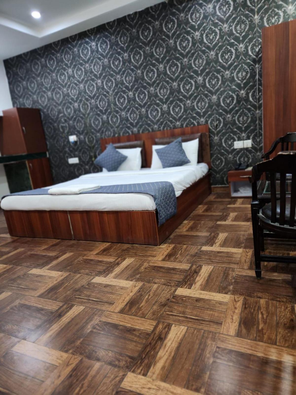 Ambe By Ambience Delhi Igi Airport